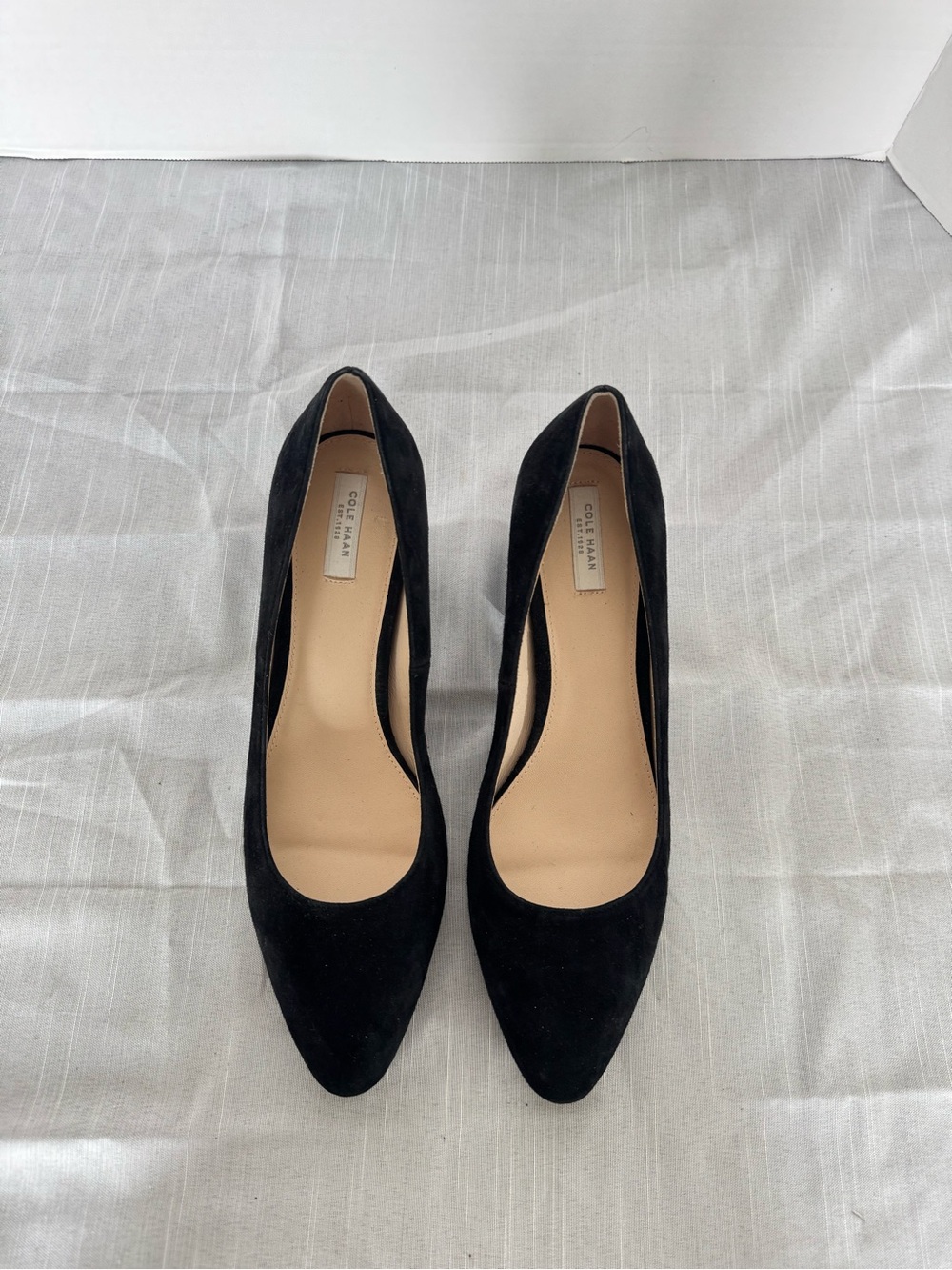 Cole Haan Black Suede Mid Block Heel Pumps Size 8.5 M